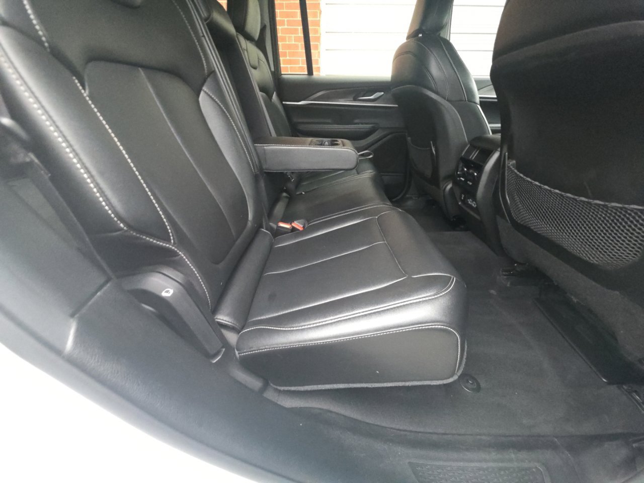 Used 2023 Jeep Grand Cherokee Limited RWD image 21