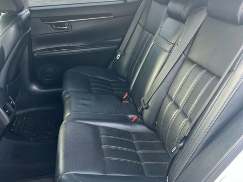 Used 2017 Lexus ES 350 w/ Luxury Package image 15