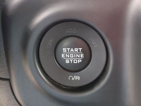 Used 2019 Jeep Wrangler Sport AWD/4WD image 21