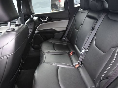 Used 2025 Jeep Compass Limited AWD/4WD image 23