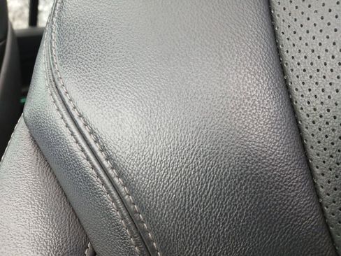 Used 2021 BMW X5 xDrive40i w/ M Sport Package image 16