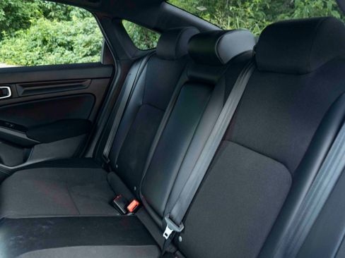 Certified 2025 Honda Civic Sport image 18