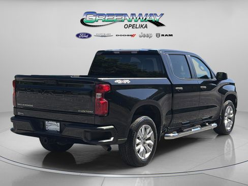 Used 2022 Chevrolet Silverado 1500 Custom image 7