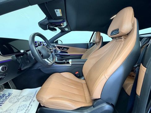 Used 2025 Mercedes-Benz CLE 450 4MATIC Cabriolet image 2