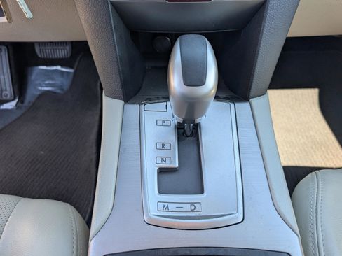 Used 2012 Subaru Outback 2.5i Limited image 14