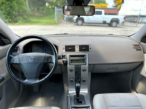 Used 2008 Volvo V50 2.4i image 13