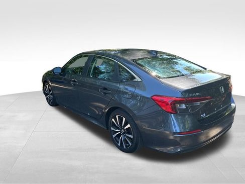 Used 2024 Honda Civic EX image 3