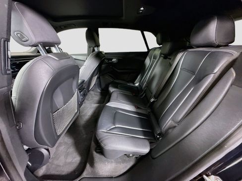 Used 2019 Audi Q8 Premium AWD/4WD image 25