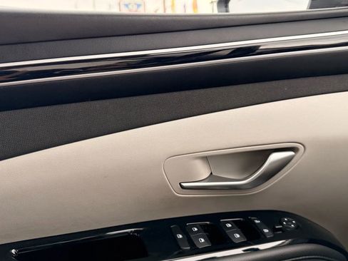 Used 2024 Hyundai Tucson Limited image 27