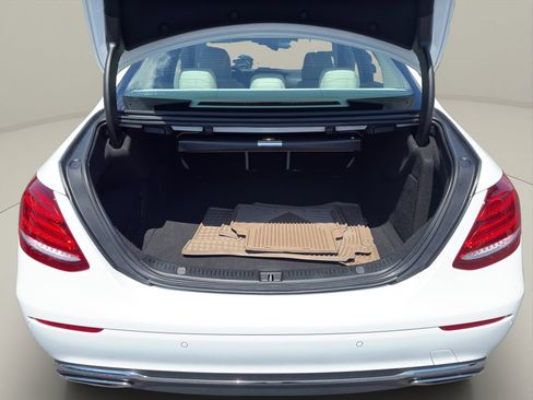 Used 2019 Mercedes-Benz E 450 4MATIC Sedan image 22