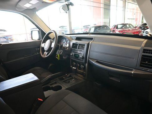 Used 2012 Jeep Liberty Sport AWD/4WD image 26