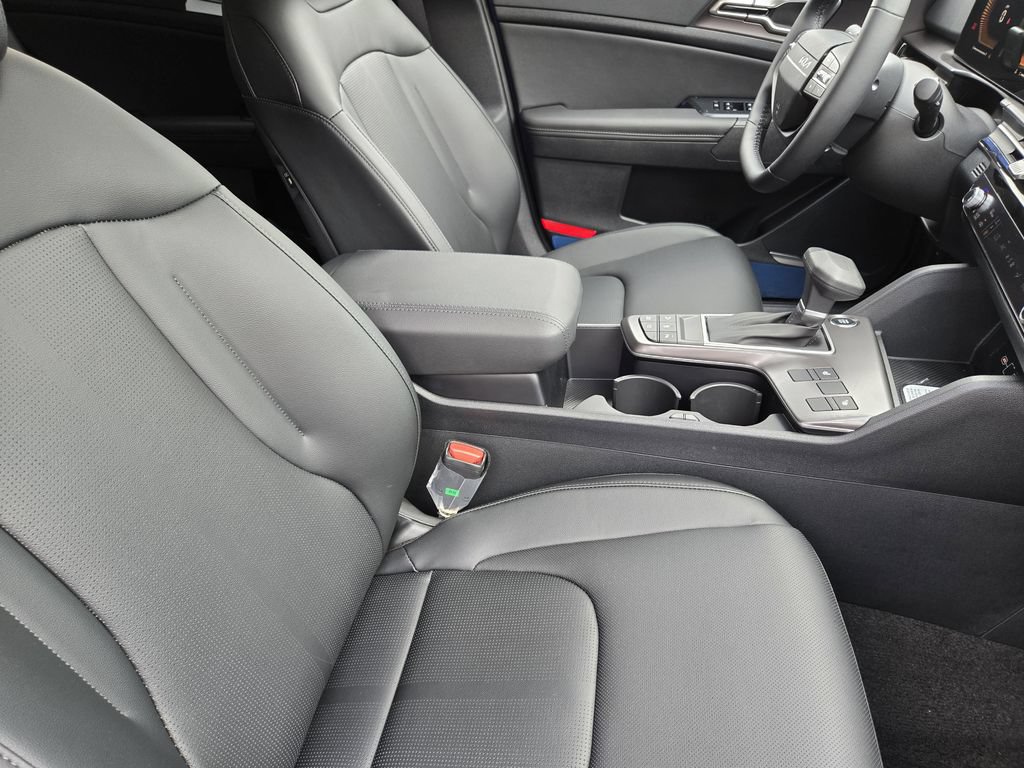 New 2026 Kia Sportage EX w/ EX Panorama Roof Package FWD image 10