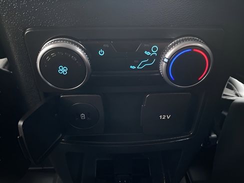 Used 2023 Ford Explorer XLT w/ Equipment Group 202A image 14