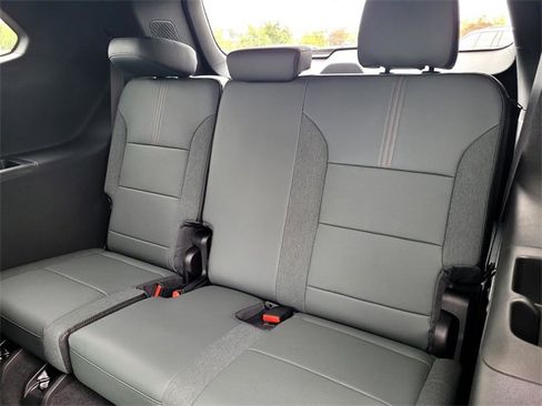 New 2026 GMC Acadia AT4 image 8