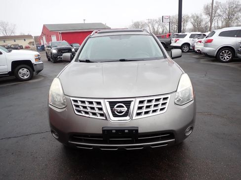 Used 2010 Nissan Rogue SL w/ Premium Pkg image 2