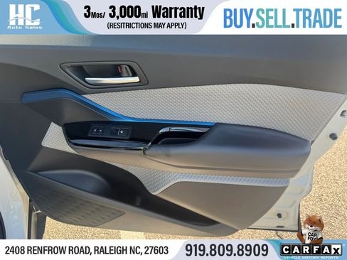 Used 2019 Toyota C-HR XLE FWD image 21