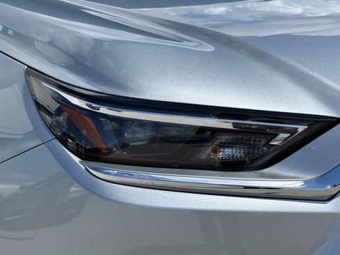 Used 2025 Toyota Grand Highlander FWD image 11