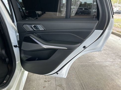 Used 2024 BMW X5 sDrive40i w/ M Sport Package image 36