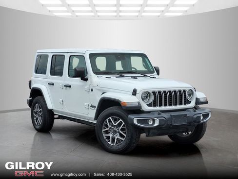 Used 2025 Jeep Wrangler Unlimited Sahara AWD/4WD image 1