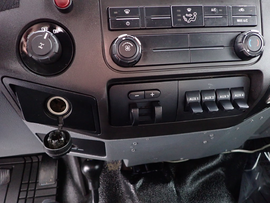 Used 2012 Ford F350 XL w/ Skid Plate Pkg AWD/4WD image 4