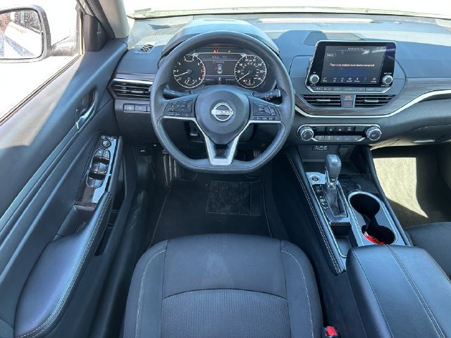 Used 2023 Nissan Altima 2.5 SV FWD image 29