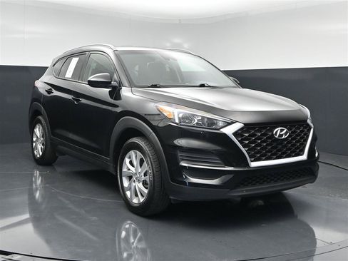 Used 2021 Hyundai Tucson Value w/ Cargo Package FWD image 3