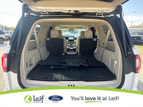 Used 2020 Lincoln Navigator L Reserve image 25