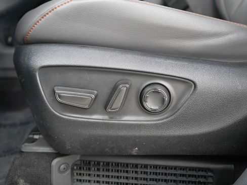 Used 2024 Toyota Sienna XSE FWD image 28