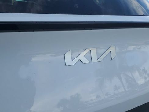 Certified 2026 Kia Sportage SX FWD image 8