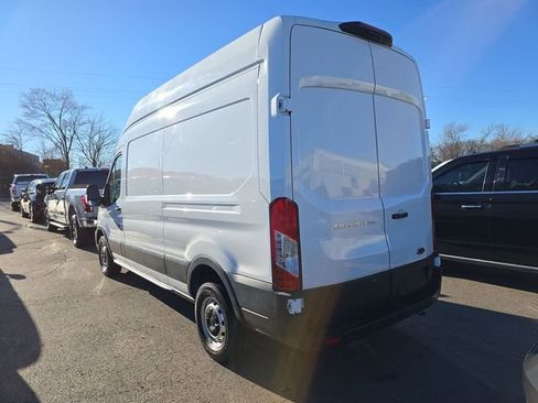 Used 2021 Ford Transit 250 image 3