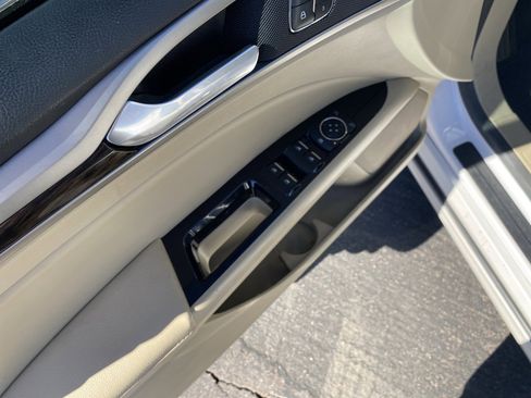 Used 2016 Ford Fusion SE w/ Equipment Group 202A image 8