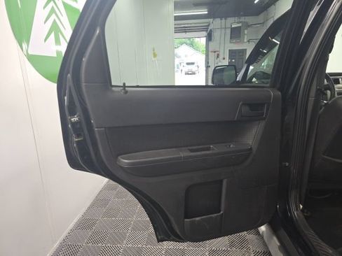 Used 2009 Ford Escape XLT AWD/4WD image 18