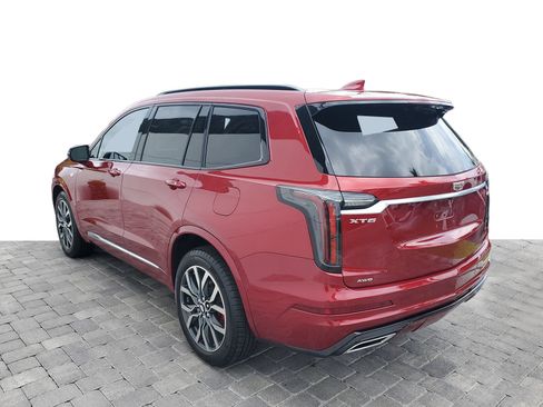 Used 2024 Cadillac XT6 Sport w/ Technology Package AWD/4WD image 4