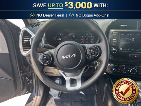 Used 2022 Kia Soul LX FWD image 18