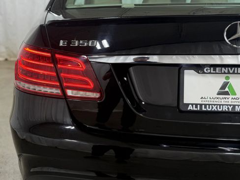 Used 2014 Mercedes-Benz E 350 E 350 Sedan 4D image 38