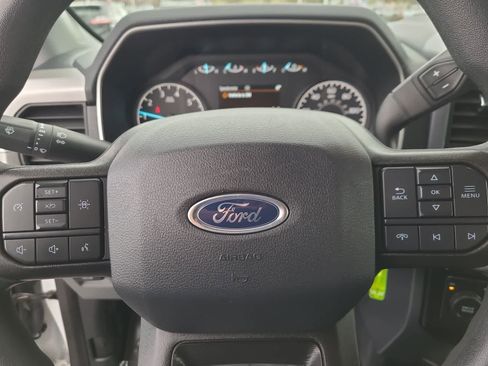 Used 2023 Ford F150 XLT w/ Trailer Tow Package image 23