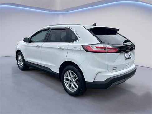 Used 2023 Ford Edge SEL image 5