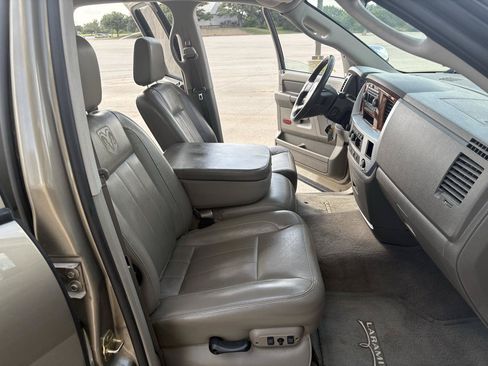 Used 2006 Dodge Ram 2500 Truck Laramie AWD/4WD image 41