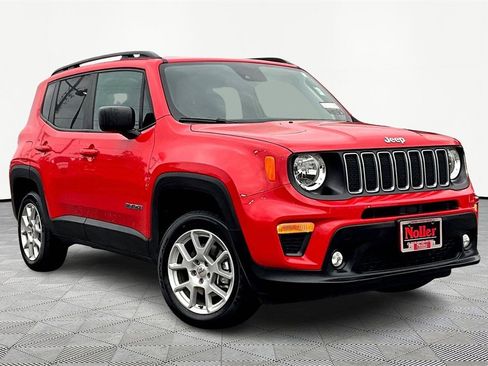 Used 2022 Jeep Renegade Latitude image 12