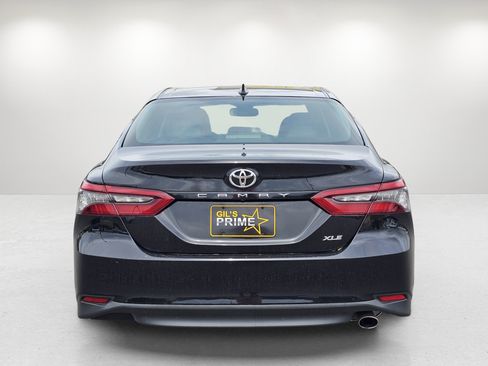 Used 2022 Toyota Camry XLE w/ Carpet Mat Package (TMS) FWD image 6