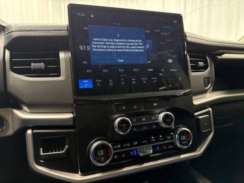 Used 2024 Ford Expedition XLT RWD image 22