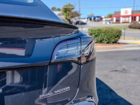 Used 2023 Tesla Model 3 Performance image 25