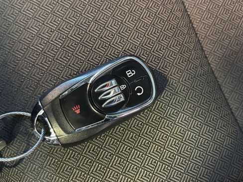 Used 2025 Buick Encore GX Preferred image 28