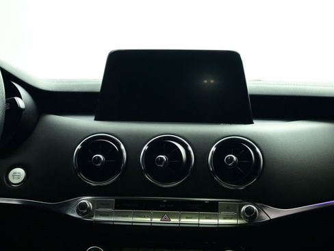 Certified 2021 Kia Stinger GT2 image 8