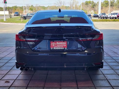 Used 2025 Toyota Camry XSE image 29