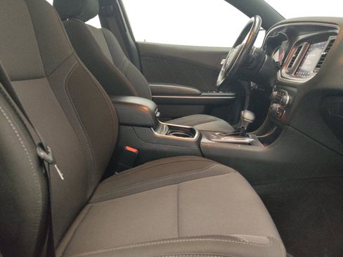 Used 2019 Dodge Charger SXT AWD/4WD image 21