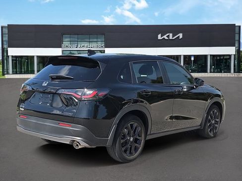 Used 2024 Honda HR-V Sport image 4