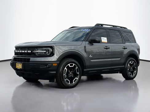 Used 2023 Ford Bronco Sport Outer Banks w/ Tech Package AWD/4WD image 13