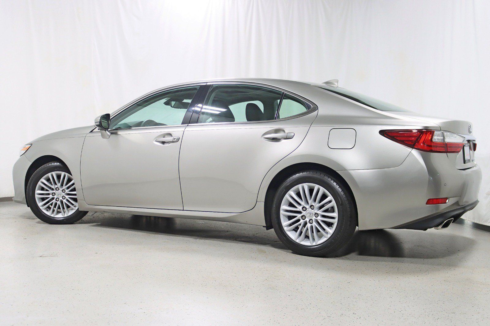 Used 2017 Lexus ES 350 w/ Premium Package FWD image 9