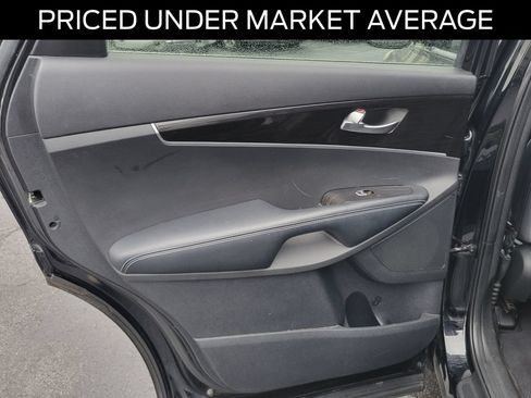 Used 2019 Kia Sorento L FWD image 13